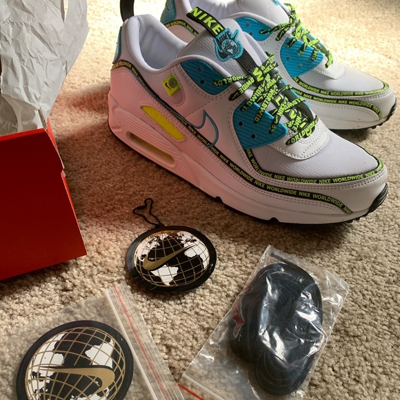 Nike Air Max 90 SE worldwide white blue fury black volt in box + laces stickers - Picture 8 of 11